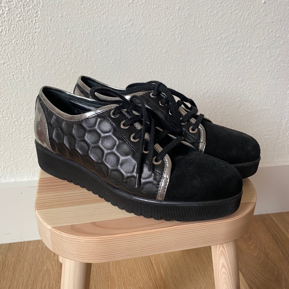 Aquatalia | Black Honeycomb Aida Platform Sneakers